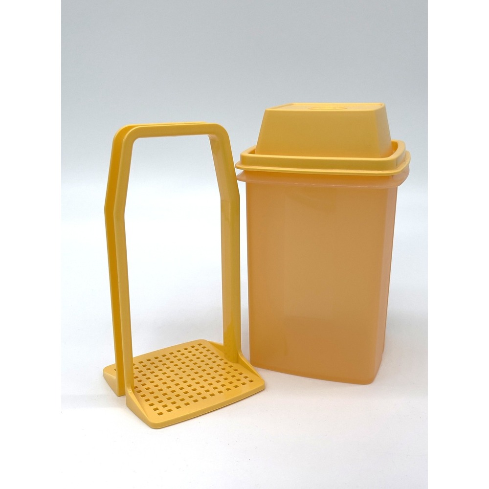 Tupperware Pickle Olive Deli Keeper Orange Yellow Retro Kitchen Organization